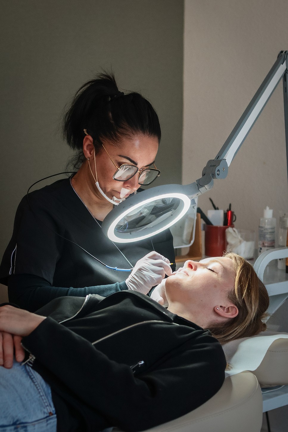 Électrolyse la précision absolue de l’épilation définitive